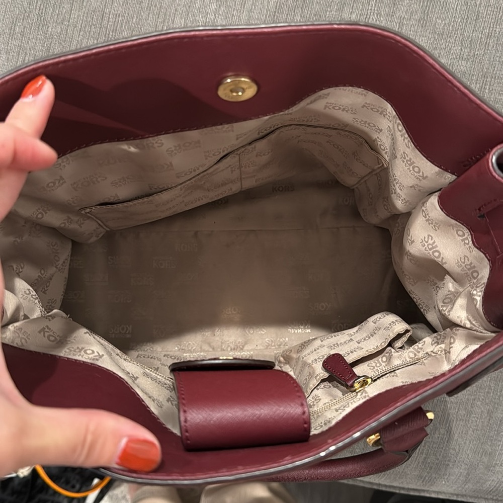 Large Michael Kors Tote Bag - Picture 4 of 7